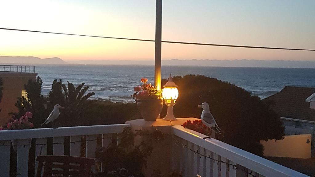 Belle Vue Guesthouse Hermanus Exterior photo